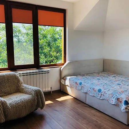 Apartment Adi Warna